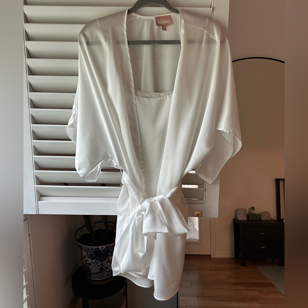 Show Me Your Mumu First Look White Satin Robe